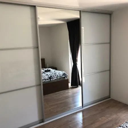 V Centre Michaloviec