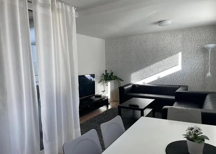 V Centre Michaloviec