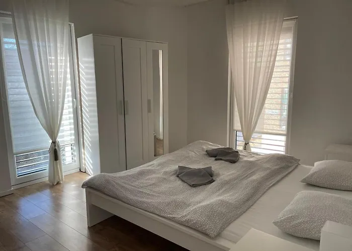 V Centre Michaloviec * Michalovce